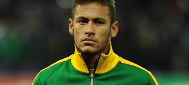 开云体育平台APP-赛道上的逆袭，塞恩斯火热状态助雷诺力克迈凯伦