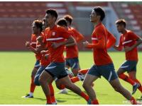 开云体育平台APP-包含夺冠热门陷入困境，卫冕冠军面临考验的词条