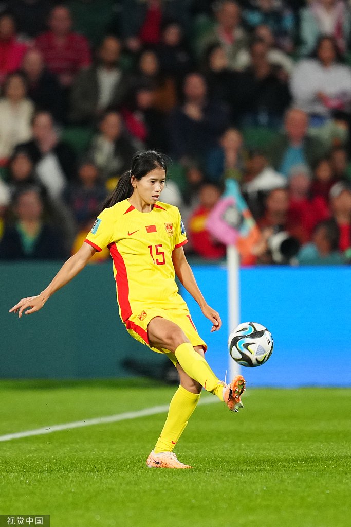 巴布亚新几内亚女足后卫技术娴熟，表现出色的简单介绍