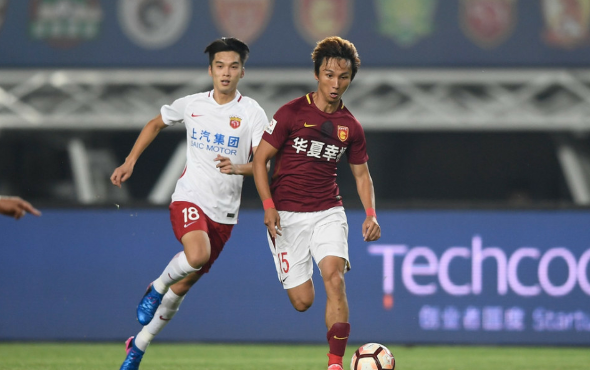 巴伦西亚签约阿根廷中场,增强中场实力! 巴伦西亚签约阿根廷中场,增强中场实力!