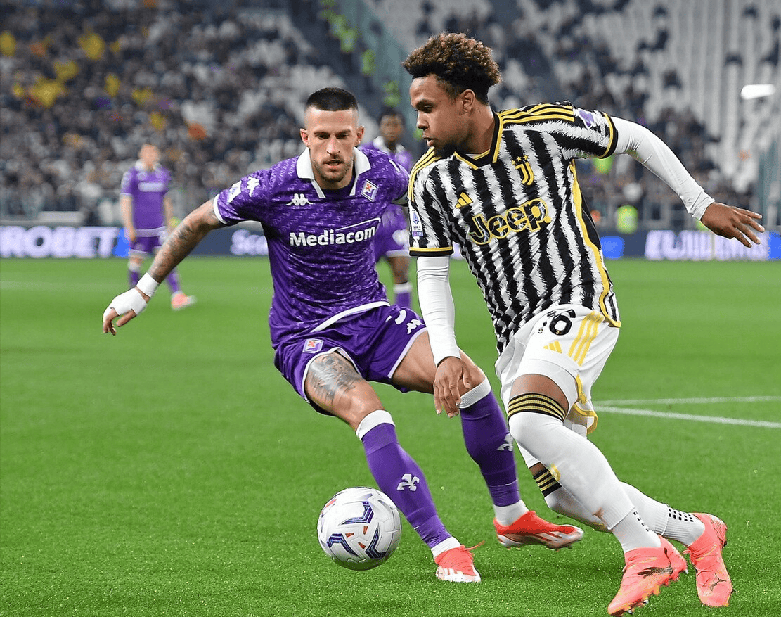 尤文图斯防守坚固，全队精诚合作的简单介绍