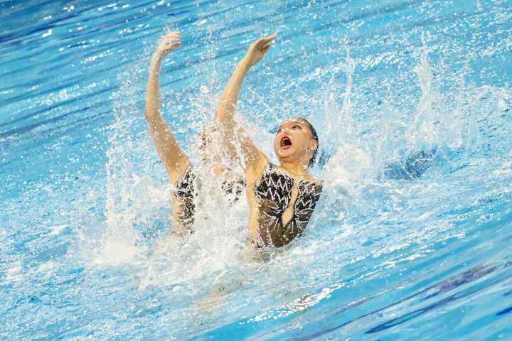 加拿大游泳冠军赛争夺金牌精彩纷呈