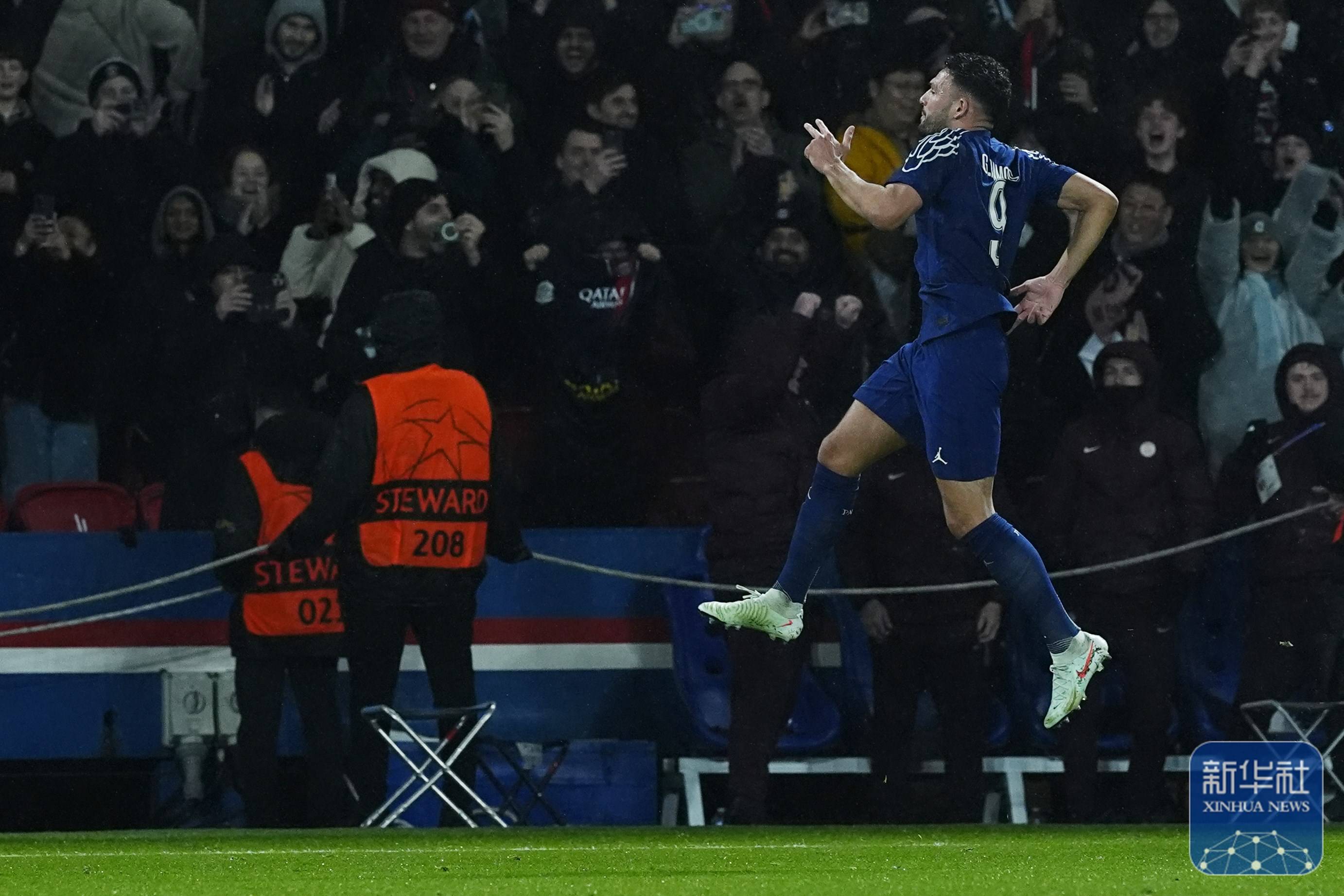 欧冠比赛中，一支实力强大球队奋力取胜的简单介绍