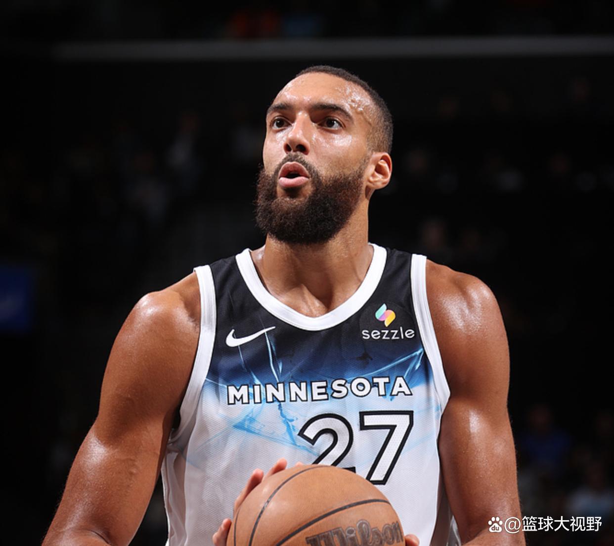 包含尼克斯力克篮网，戈贝尔刷新纪录的词条